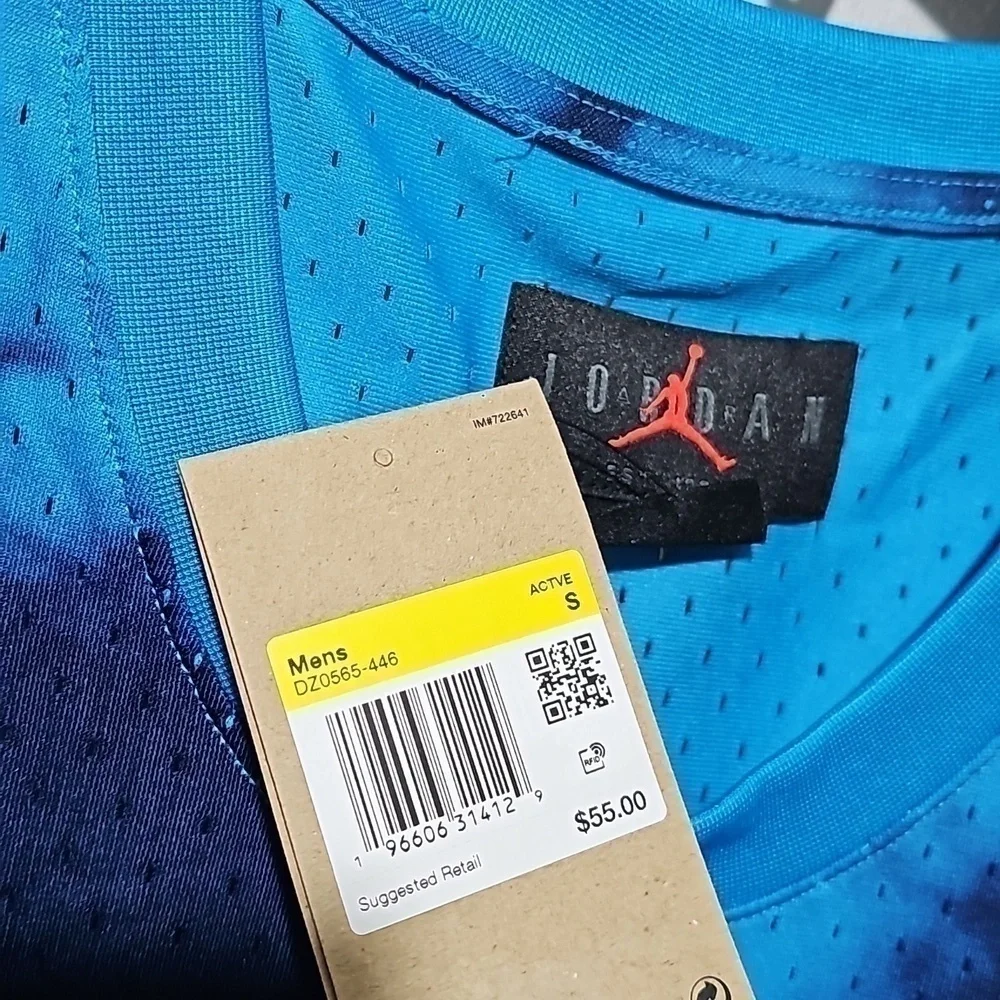 Air Jordan Basketball Jersey Size Small NWT